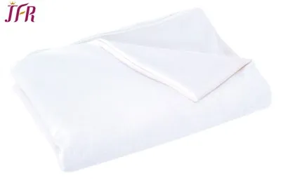 Witte microplush deken